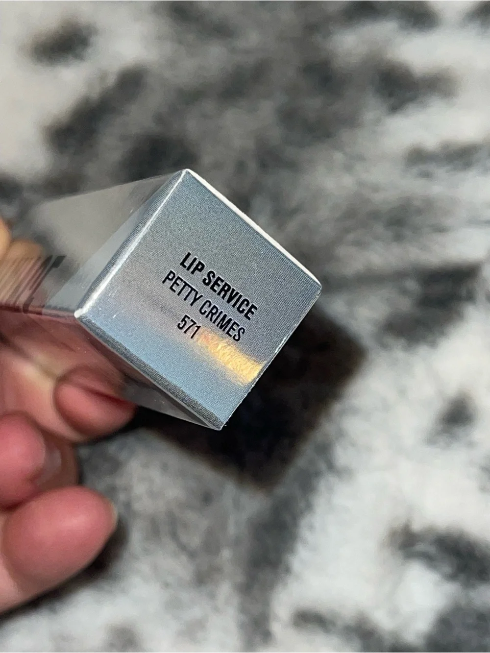 IL Makiage lip service gloss